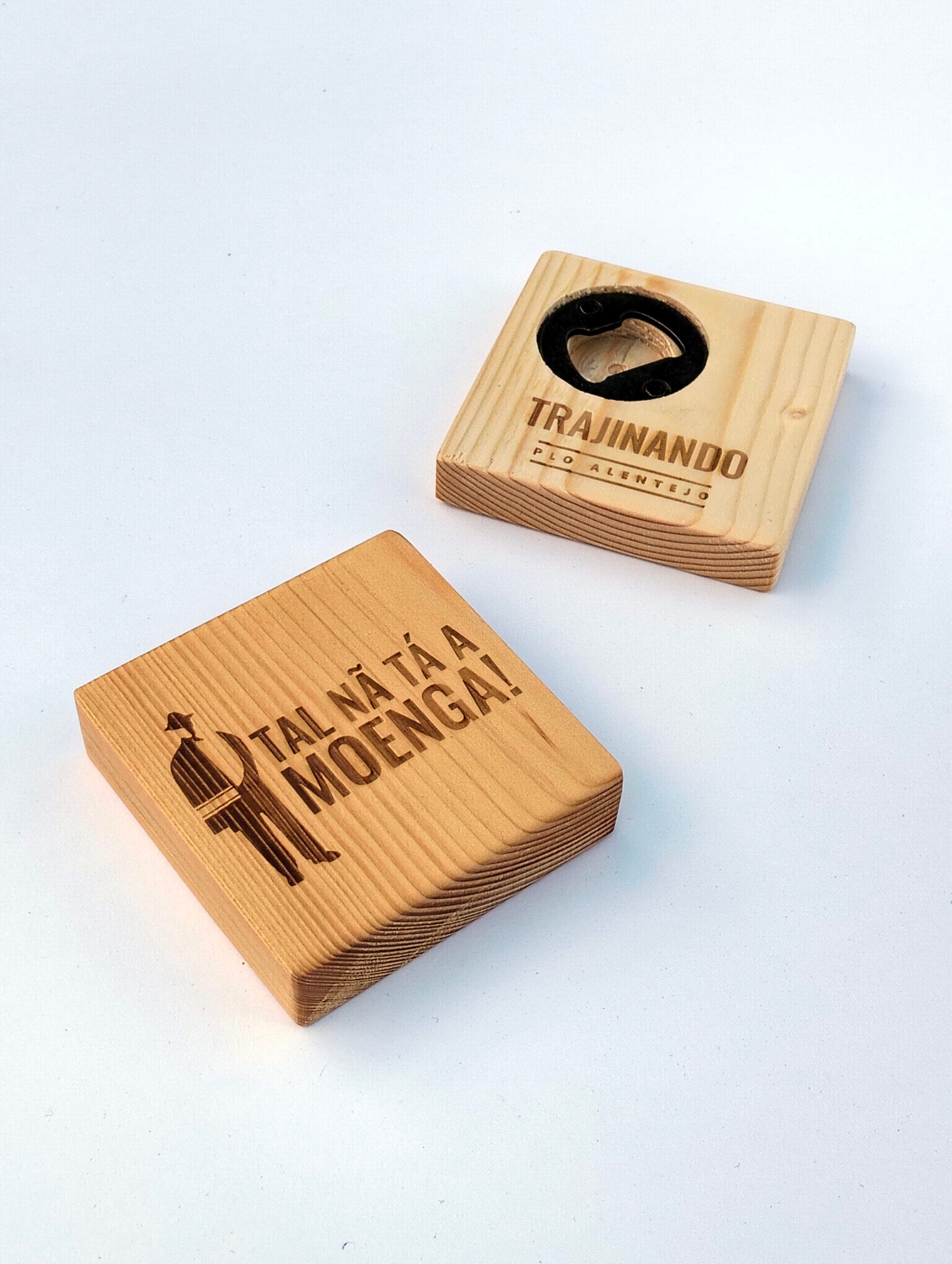 abre caricas de madeira